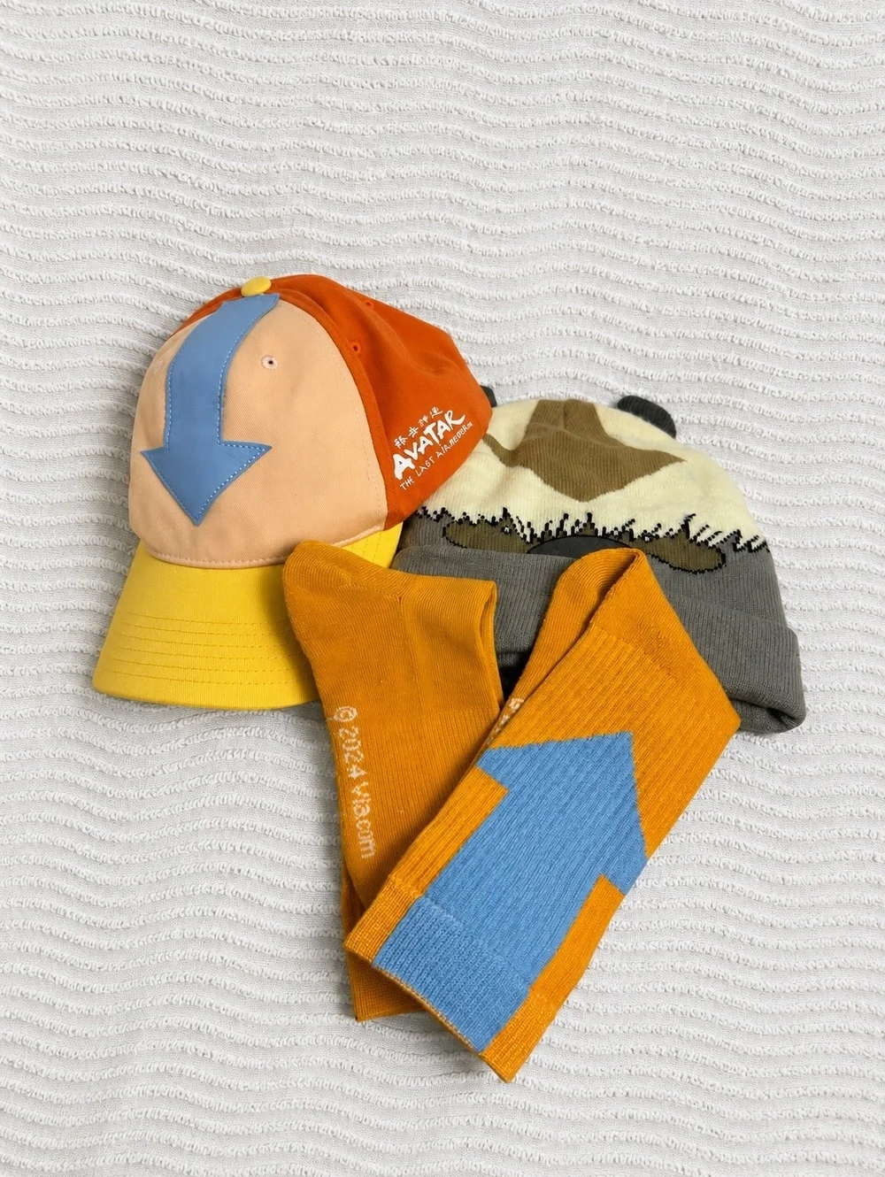 Avatar Last Airbender Aang Hat Beanie Socks Bundle Nickelodeon New Collectible